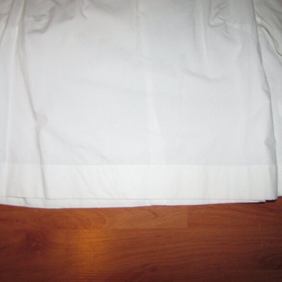 Aritzia Babaton White Niki Blouse - Sz Large - Picture 6 of 11